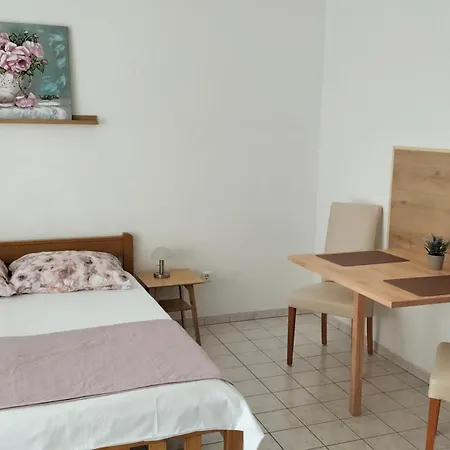 Studie-apartment In Makarska, Kroatien