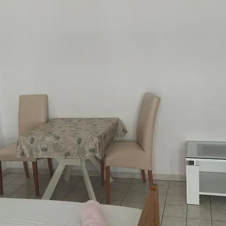 Lejlighed Studie-apartment In Makarska, Kroatien